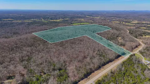 1320 Mcelroy Rd, Readyville, TN 37149