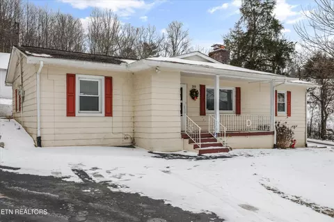 359 E Wolf Valley Rd, Heiskell, TN 37754 photo 2