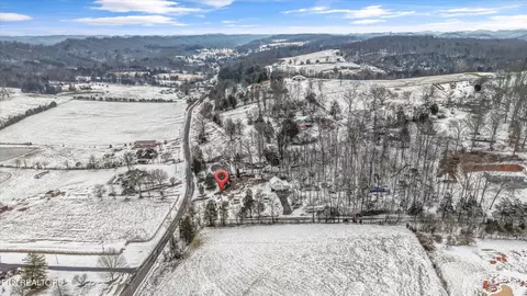 359 E Wolf Valley Rd, Heiskell, TN 37754 photo 33