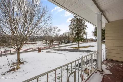 359 E Wolf Valley Rd, Heiskell, TN 37754 photo 3