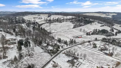 359 E Wolf Valley Rd, Heiskell, TN 37754 photo 32