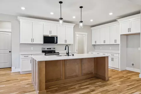 Kitchen - 1183 Hangar Rd, Springfield, TN 37172 photo 2 of 7