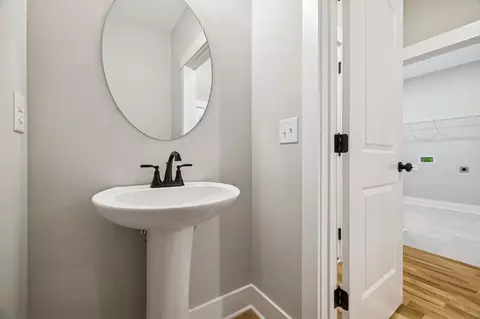 Entry Way - 1183 Hangar Rd, Springfield, TN 37172 photo 4 of 5