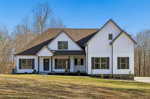 Exterior - 1183 Hangar Rd, Springfield, TN 37172 photo 2 of 7