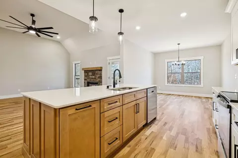 Kitchen - 1183 Hangar Rd, Springfield, TN 37172 photo 7 of 7