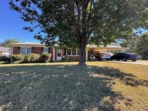 165 Foursquare St, Savannah, TN 38372