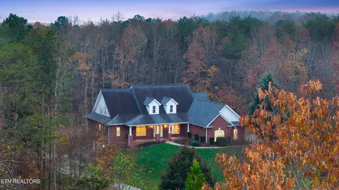 3228 NW Mountain Pointe Dr, Cleveland, TN 37312