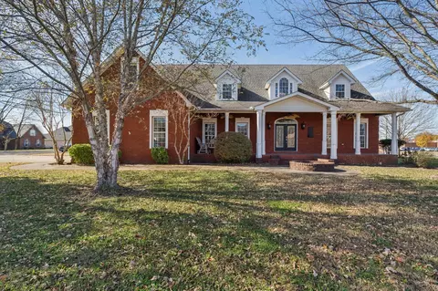 2356 Saint Andrews Dr, Murfreesboro, TN 37128