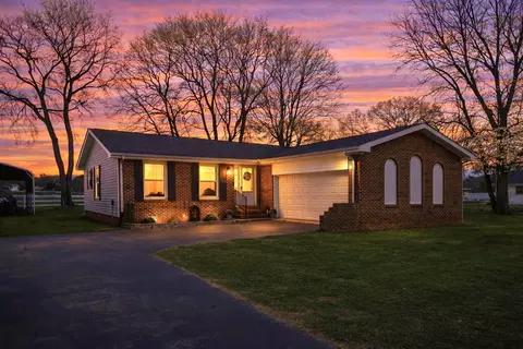 102 Lisa Cir, Winchester, TN 37398