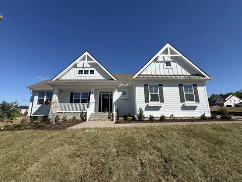 389 Reddenwood Rd, Hendersonville, TN 37075
