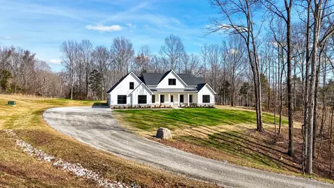 7765 Barnhill Rd, Primm Springs, TN 38476