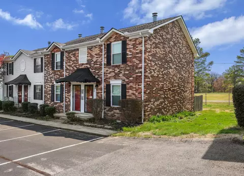 224 Edgewood Dr, Hendersonville, TN 37075