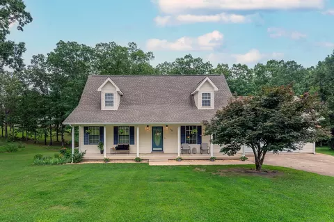 115 Pin Oaks Ln, Hohenwald, TN 38462