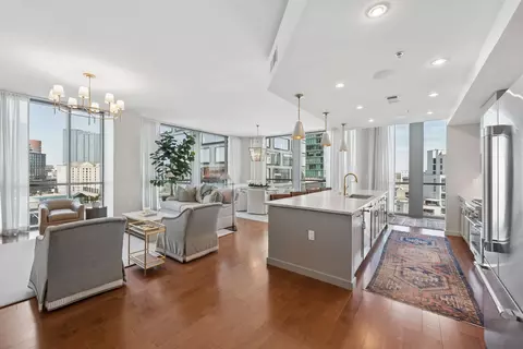 900 20th Ave S #701, Nashville, TN 37212