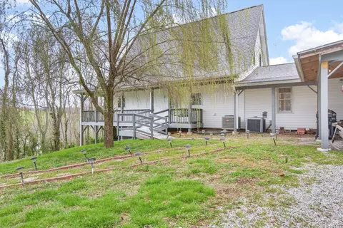 314 Smyrna Rd, Byrdstown, TN 38549
