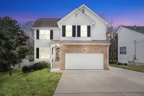 160 Waters Edge Ln, Hendersonville, TN 37075