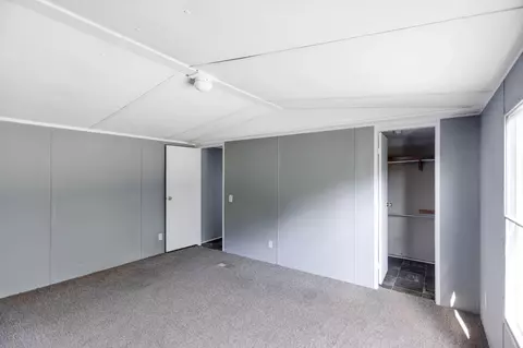Bedroom - 6056 S Lamont Rd, Springfield, TN 37172 photo 1 of 4