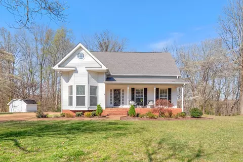 110 Redbud Dr, Dickson, TN 37055