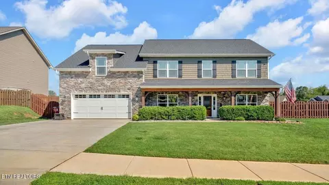 1020 Aspen Glen Dr, Alcoa, TN 37701