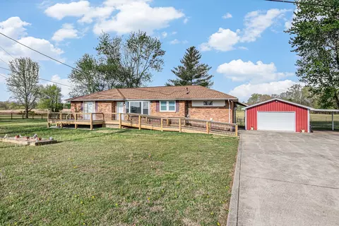 2650 Cook Rd, Woodlawn, TN 37191
