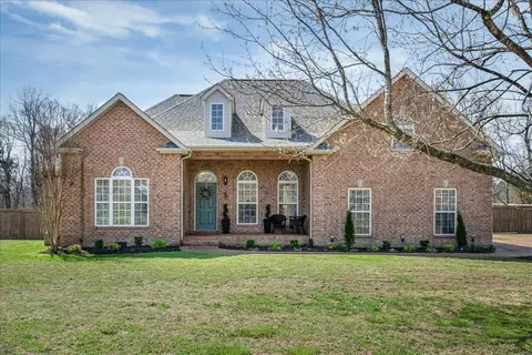 307 Barton Ferry Ct, Lebanon, TN 37087