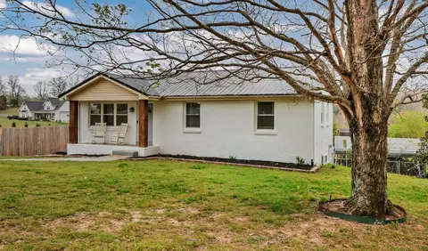 1440 Hickory Point Rd, Clarksville, TN 37043