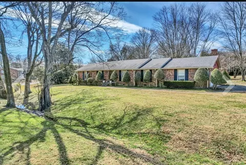 301 Glenwood Dr, Mount Juliet, TN 37122