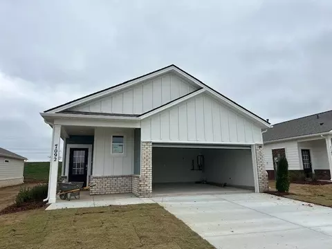 6659 Japonica Ln, White House, TN 37188