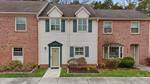 4402 Washington Ct, Knoxville, TN 37917