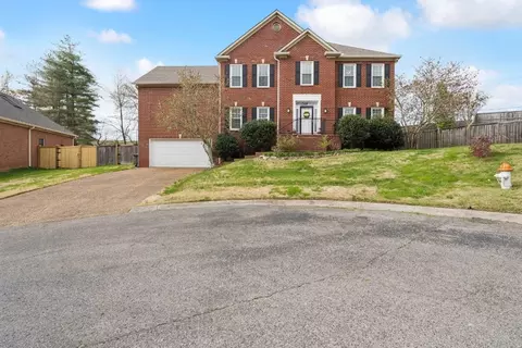 909 Deer Pointe Ct, Nashville, TN 37221