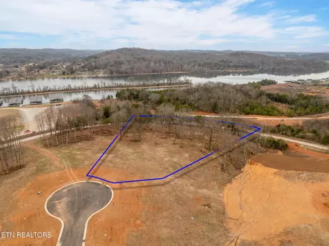 5720 Old Dogwood Tr, Loudon, TN 37774