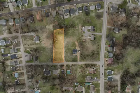 1814 Cherokee Dr, Columbia, TN 38401