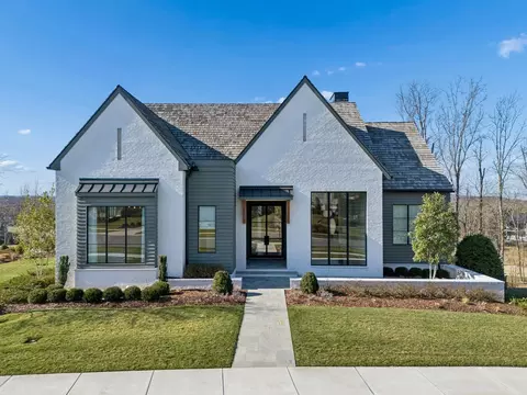 7338 Harlow Dr, College Grove, TN 37046
