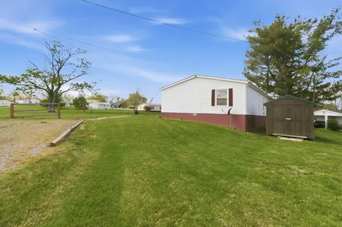 707 E Broad St, Dickson, TN 37055 photo 7