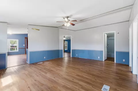 707 E Broad St, Dickson, TN 37055 photo 12