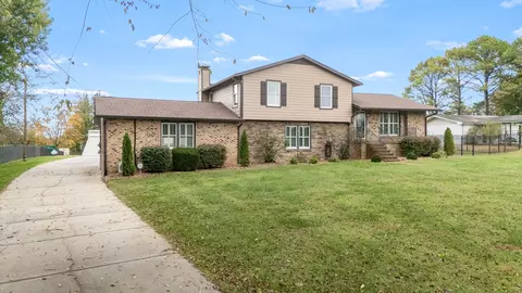 6580 Burkitt Rd, Antioch, TN 37013
