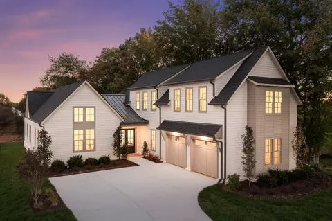 2925 Torrence Trl, Spring Hill, TN 37174