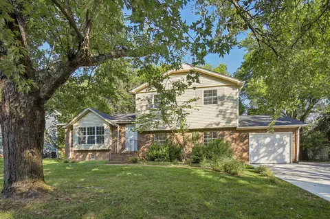 5148 Roxborough Dr, Hermitage, TN 37076