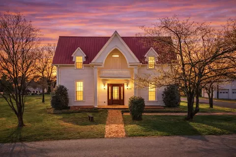 107 Mechanic St N, Lynchburg, TN 37352