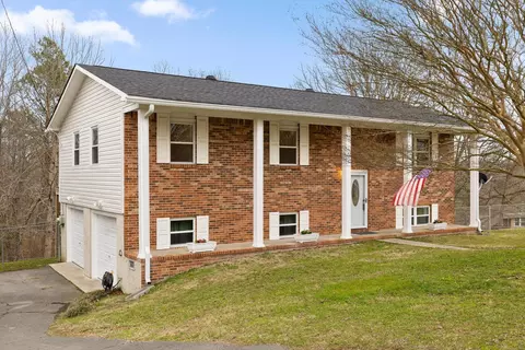 301 Pine St, Ringgold, GA 30736