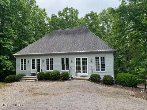 91 Timbercrest Dr, Oak Ridge, TN 37830