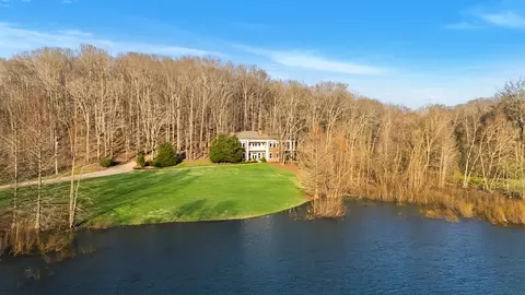 683 Johnson Branch Rd, Williamsport, TN 38487