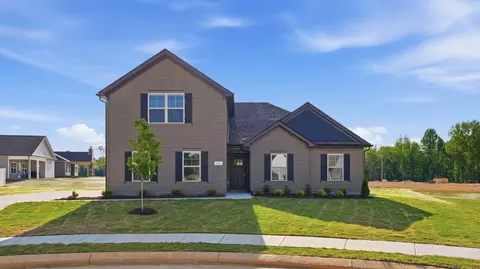 31 Brookside Ct, Tullahoma, TN 37388