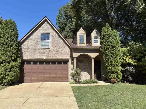6990 Parkbrook Ln, Cordova, TN 38018