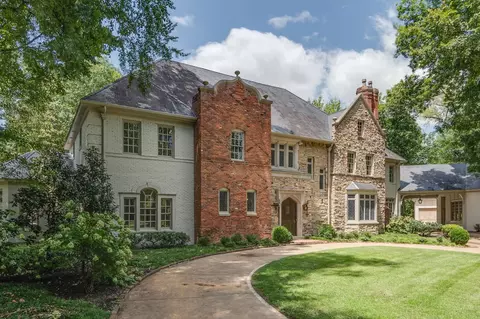 321 Sweetbrier Rd, Memphis, TN 38120