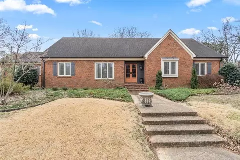 4807 Colonial Cv, Memphis, TN 38117