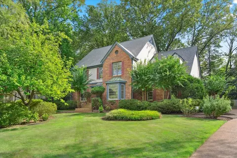 6483 N Oak Shadows Cir, Memphis, TN 38119