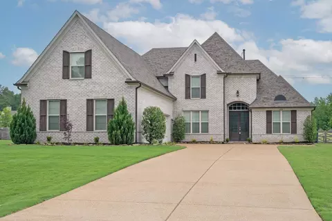 655 Glenshee Dr, Rossville, TN 38066