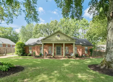 8300 Misty Creek Dr, Memphis, TN 38138
