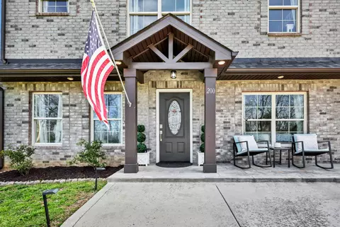 200 Texas Ave, Oak Grove, KY 42262